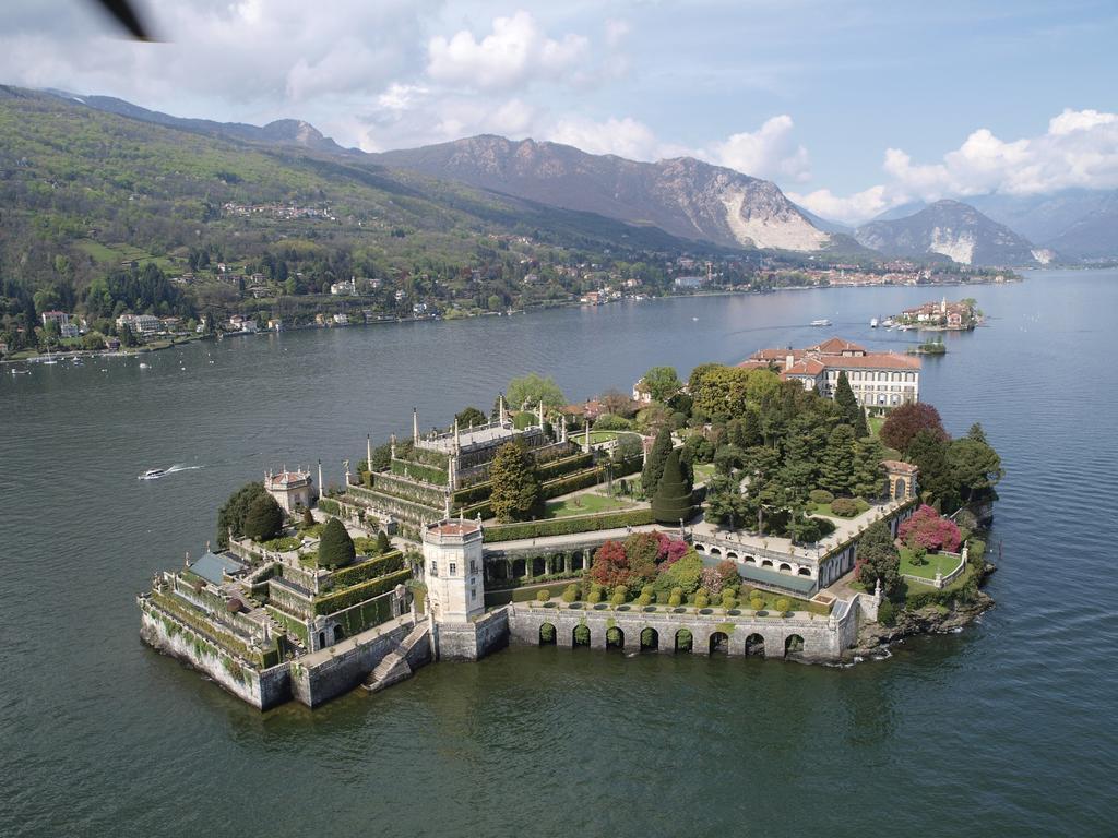Appartamento Via De Vit Stresa Exteriör bild