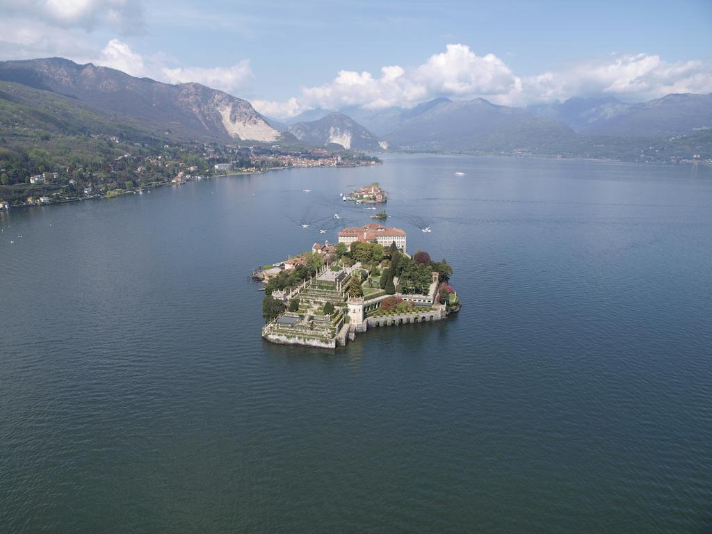 Appartamento Via De Vit Stresa Exteriör bild